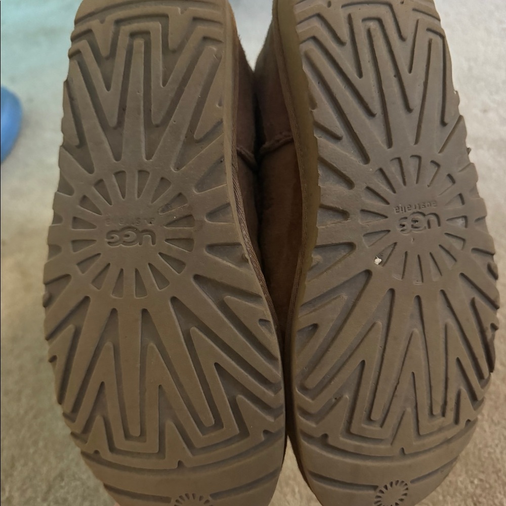 Mid Length Ugg Boots - image 4